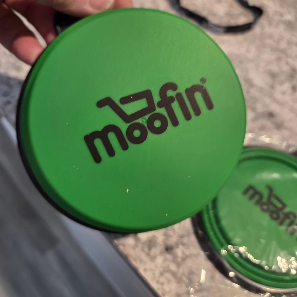 New Moofin Set Of 3 Green Collapsible Bowl & Blue Pet Grooming Glove Dog Whistle
